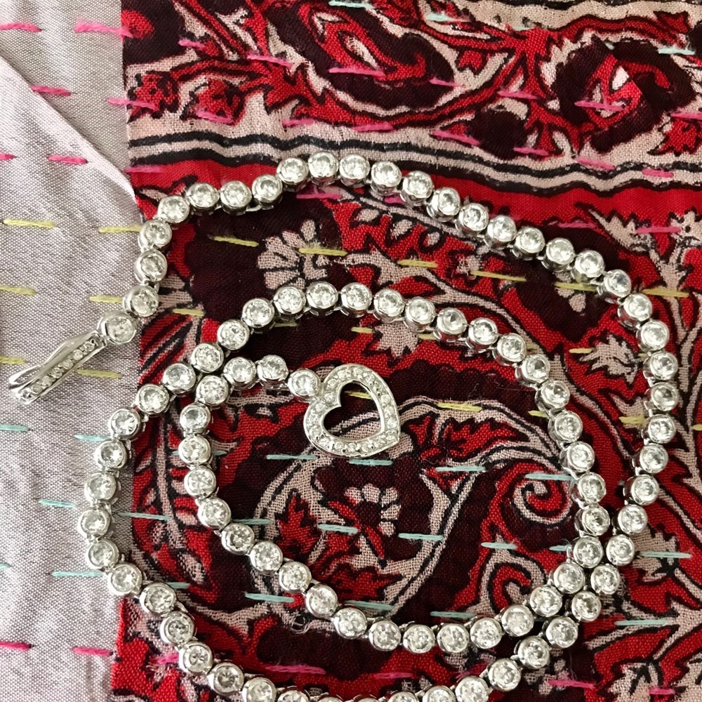 Beautiful CZ NECKLACE/Sterling surround